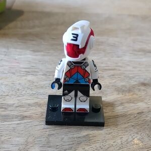NWT Lego 71048 Mini Figure Series 7 Jetpack Racer White